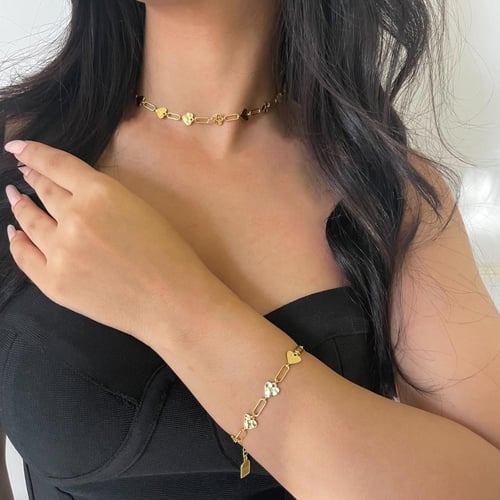 تشوكر قلوب صغيره مطليه بالذهب