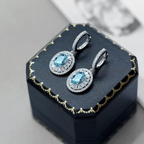 حلق Aqua من الفضة الخالصة بحجر سماوي