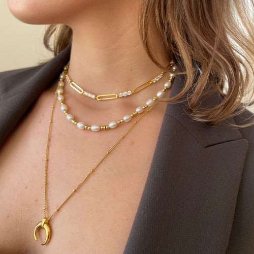 عقد Olive Pearls من اللولو الزراعي البيضاوي