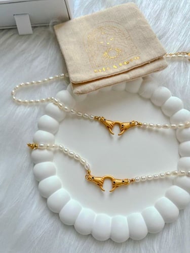 سوار أعطني يدك من حبات اللؤلؤ الزراعي مطلي بالذهب