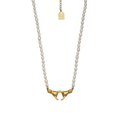 عقد سلام من حبات اللؤلؤ الزراعي مطلي بالذهب