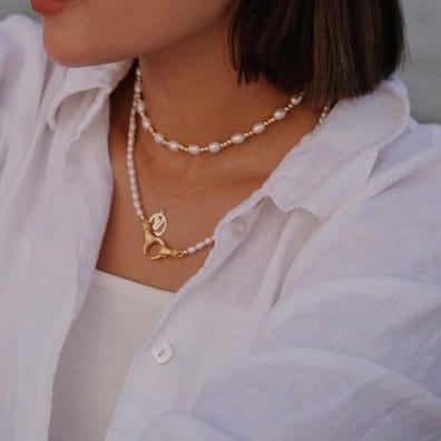 عقد Olive Pearls من اللولو الزراعي البيضاوي