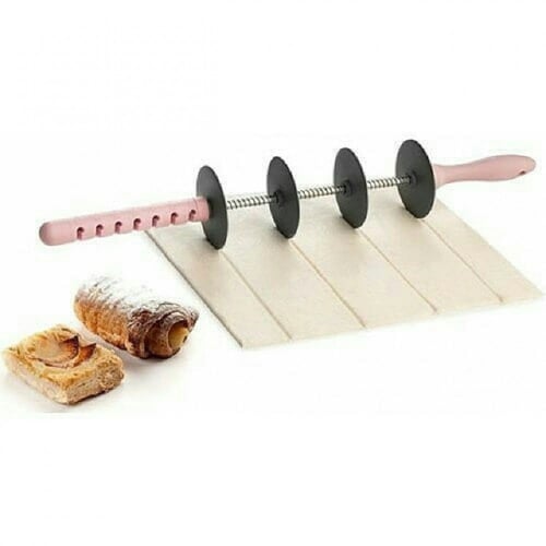 الة قطع العجينة