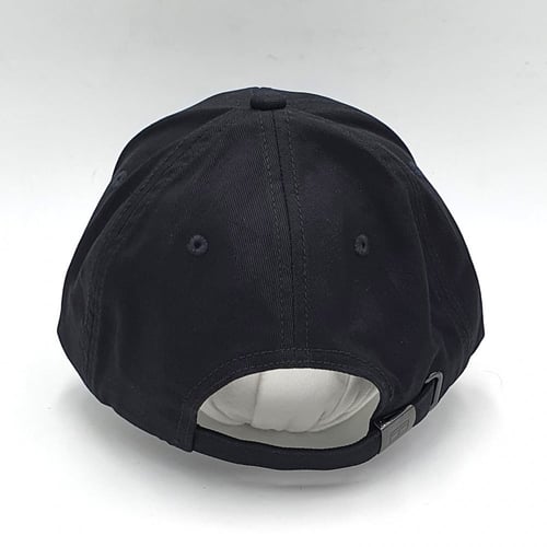 كاب تومي هيلفيغر الاصلي