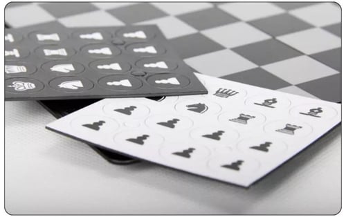 شطرنج مغناطيسي صغير بحجم كف اليد