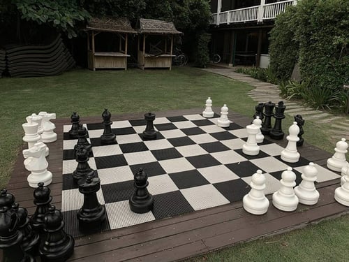 شطرنج عملاق - رقعة و قطع شطرنج عملاقة