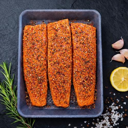 500 جرام فيليه سمك السالمون السعودي المتبل