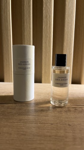 عينة ياسمين دي انجس 7.5ml