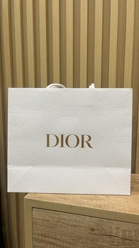 مجموعة ديور الفاخرة – شمعة 30 Montaigne + صابون Gr...