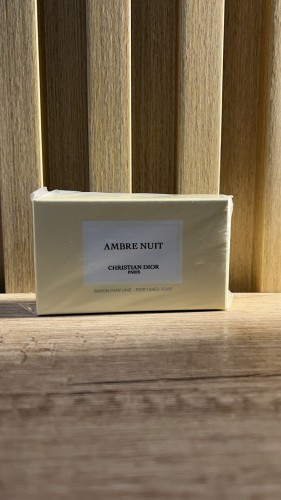 صابونةبرائحة عنبر نويت