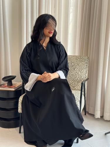 عباية باكمام مقلمة