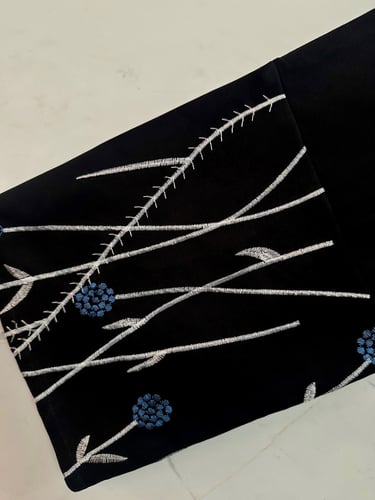 عبايه تطريز ازرق