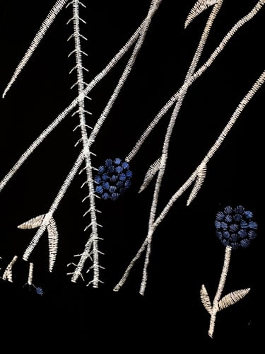 عبايه تطريز ازرق