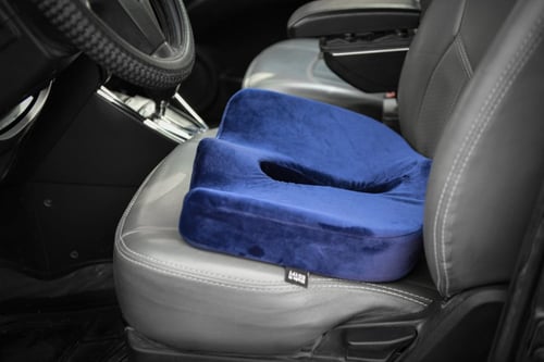 وسادة الجلوس لراحة اسفل الظهر ودعم العصعص والناسور