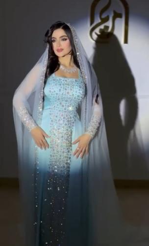 دراعة تور وحرير ٤ قطع شغل ترتر وخرز (غير مفصل)