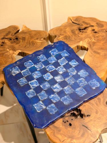 Blue epoxy chess table 35/35 cm