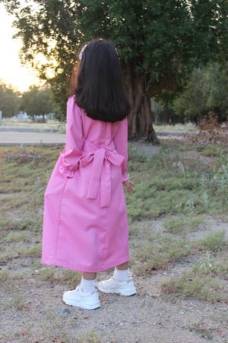 مريول بياقة وكم كشكش