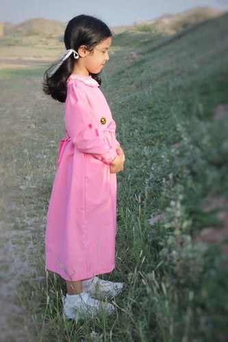 مريول بياقة دائرية وكم زم