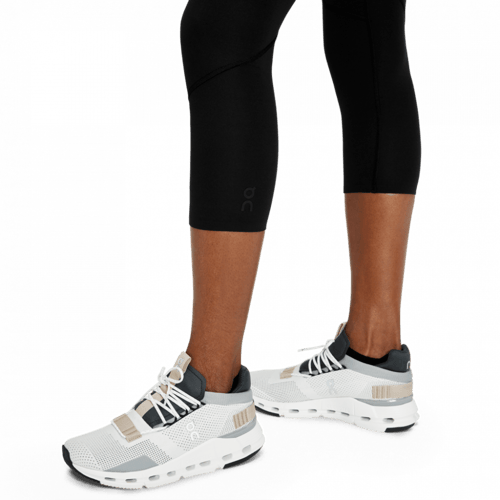 أون رننج بنطال ضيق بطول 3/4 -نسائي لون أسود