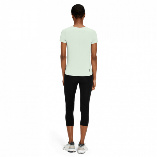 أون رننج بنطال ضيق بطول 3/4 -نسائي لون أسود