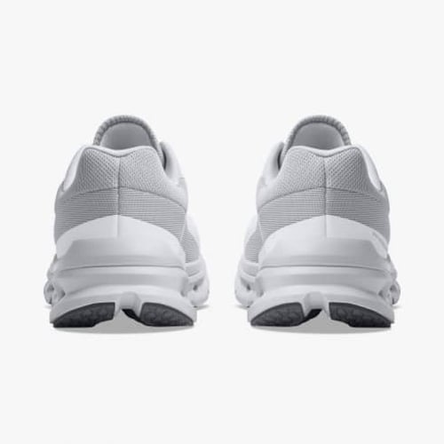 أون رننج - نسائي كلاودرنر أبيض/صقيعي