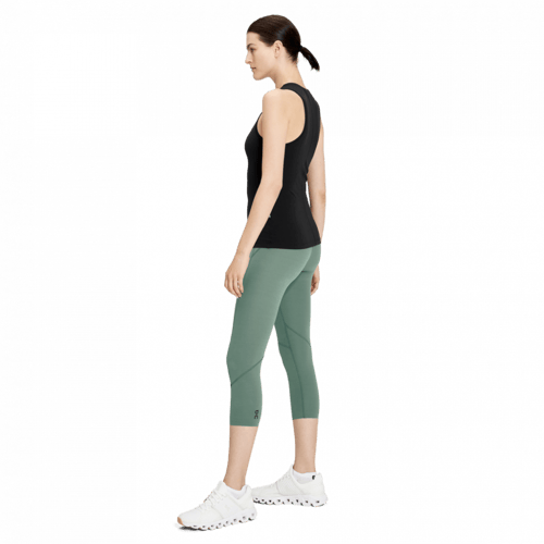 أون رننج تانك توب نسائي لون أسود