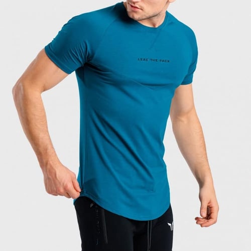 تي شيرت رياضي "ستيتمينت" من سكوات وولف