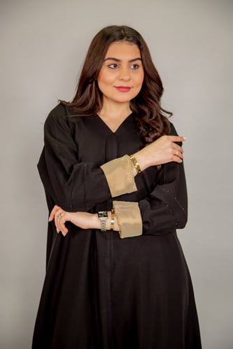 عبايه كريب كتان