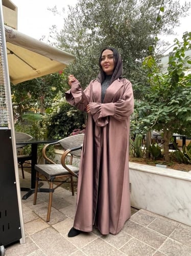 عباية ملونه ساده ببتصميم رائع