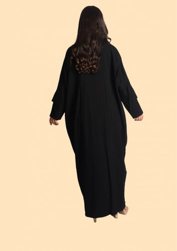 عباية كريب سعودي رسمية بتصميم مُميّز