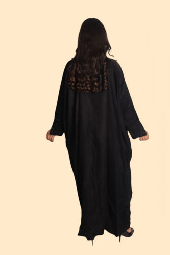عباية سوداء كريب زري بتصميم مميز على الأكمام