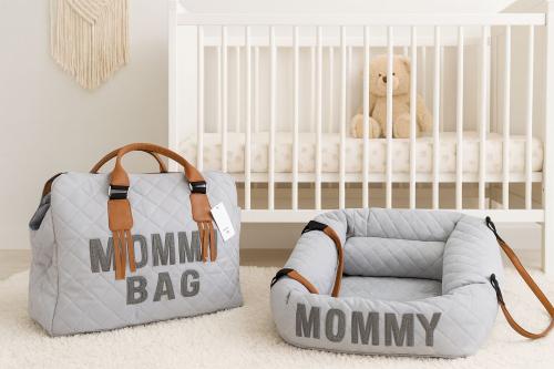 حقيبة الام مع سريراطفال