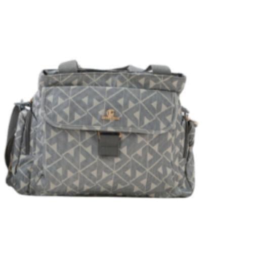 حقيبة مواليد