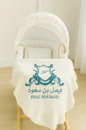 بطانية مواليد مع التطريز