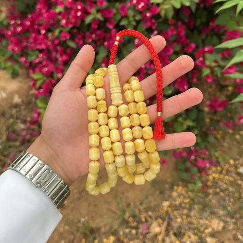 كهرمان طبيعي مبرقع بعسلية