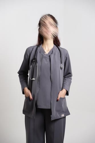 جاكيت طبي باللون الرمادي