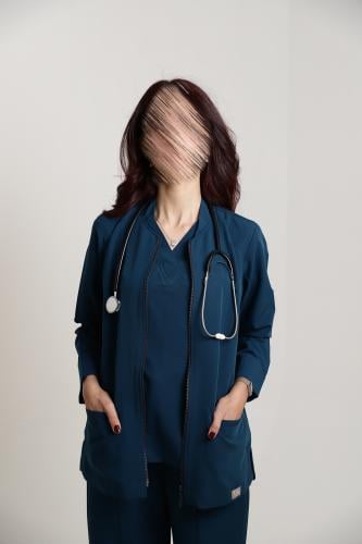 جاكيت طبي باللون التركواز