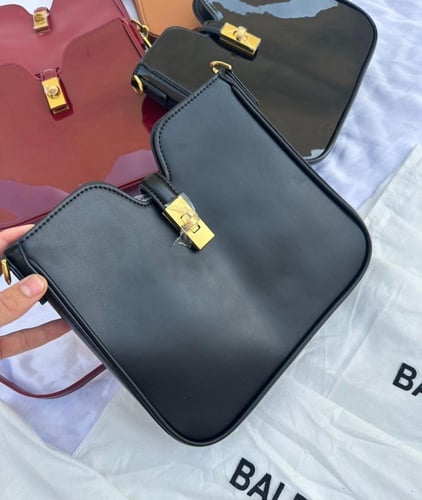 حقيبة Balenciaga النسائية