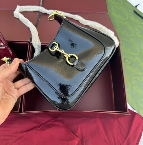 شنطة قوتشي نسائية