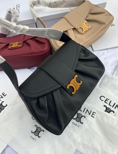 اختاري الأناقة الهادئة مع شنطة Celine