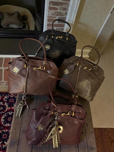 حقيبة ميو ميو