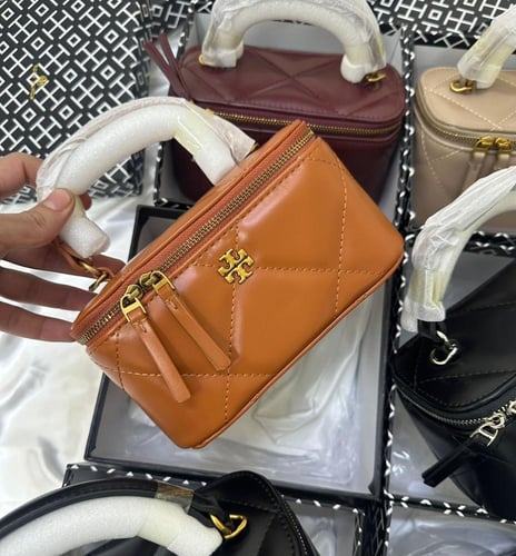 شنطة توري بورش