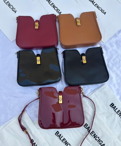 حقيبة Balenciaga النسائية