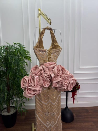 فستان سهرة تل مطرز