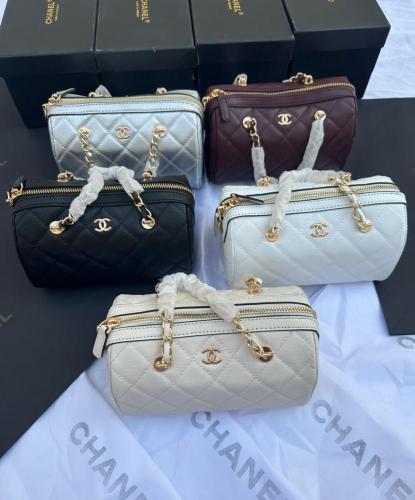 حقيبة يد من شانيل