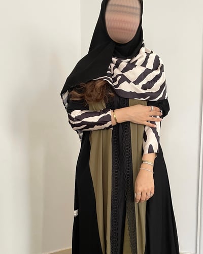 عباية Sage Bee