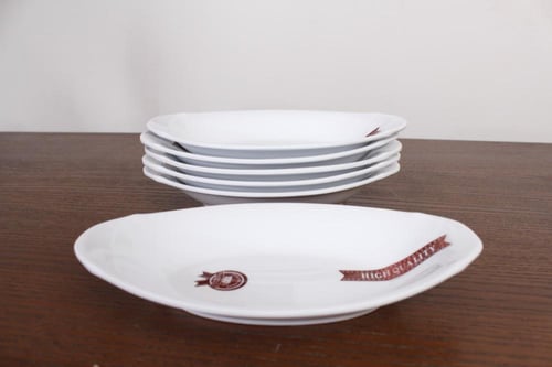 طقم سفرة ميلامين 47 قطعة مدور سادة يكفي 6 أشخاص