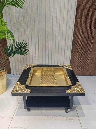 منقل حطب منقةش اسود وذهبي 58سم في58سم