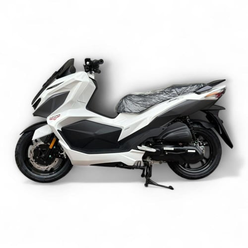 دراجة دباب Sym 200Cc لون ابيض motorcycle