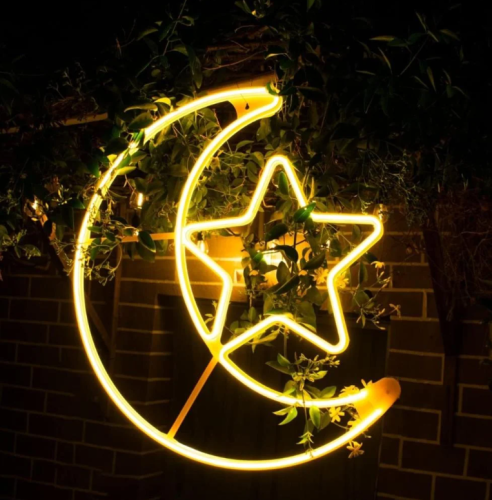 مصباح LED مزخرف على شكل قمر ونجمة